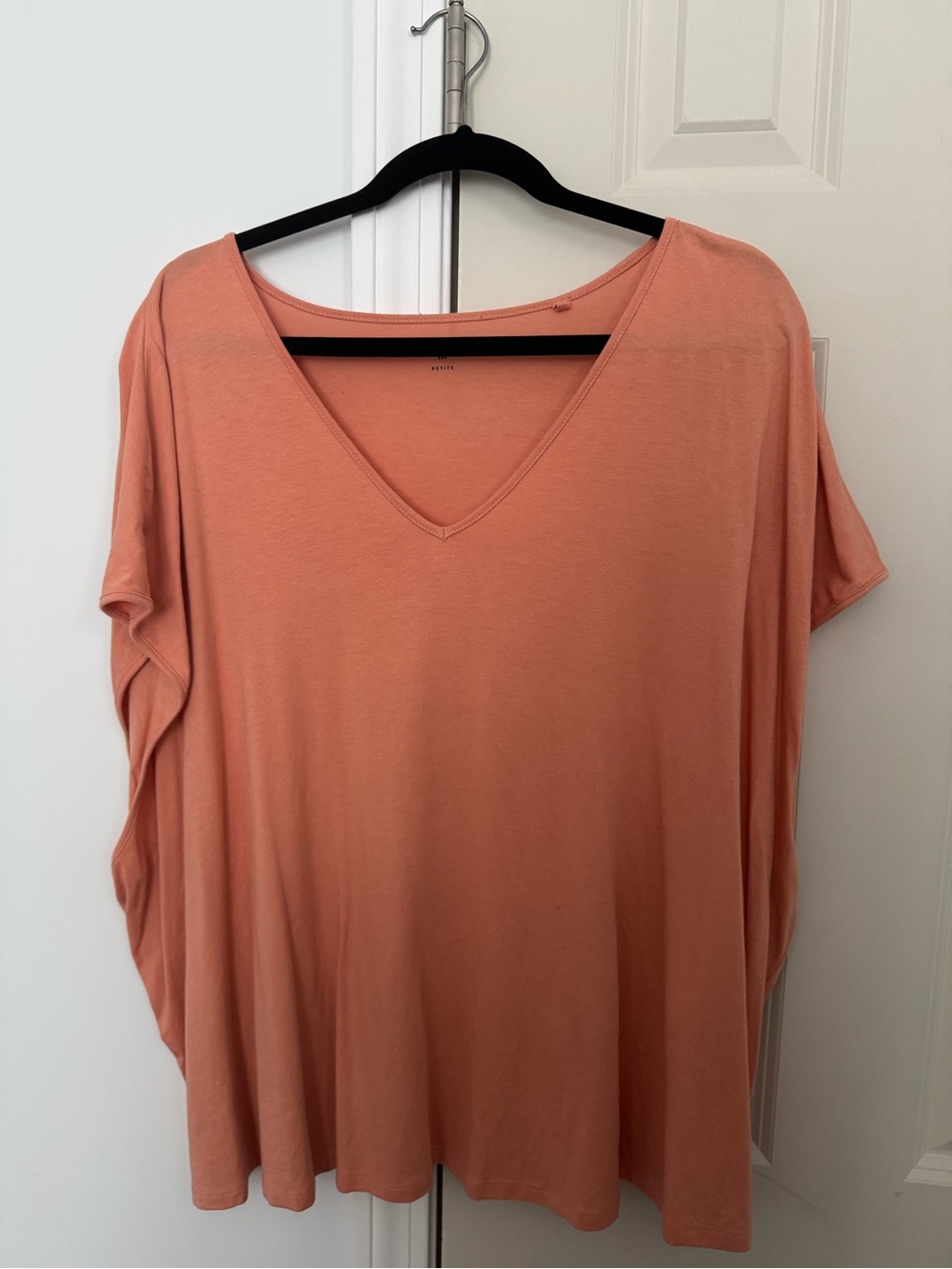 Universal Standard Coral V-Neck Short Sleeve Tee 2XL Petite